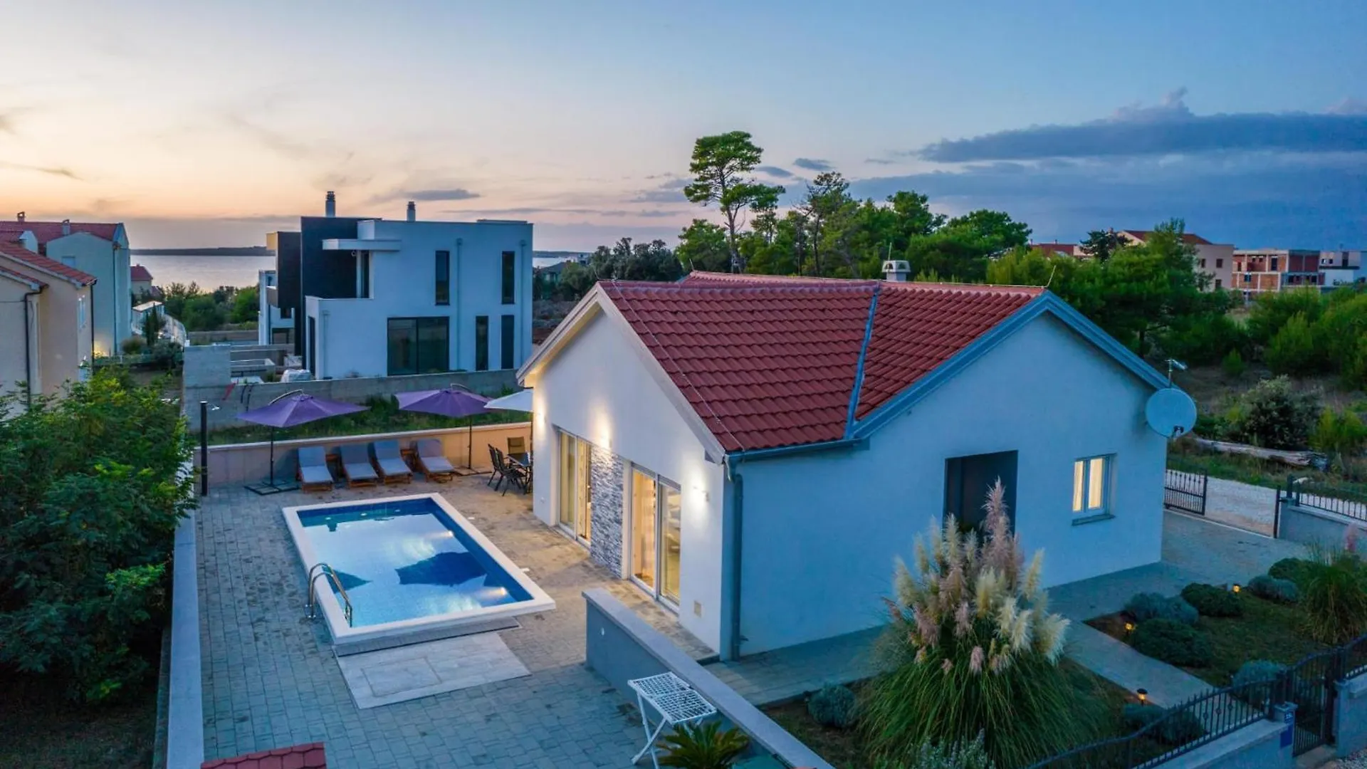 Villa Nicolle Only 50Meters From The Beach - By Ta Leut Agency Privlaka   Privlaka (Zadar)