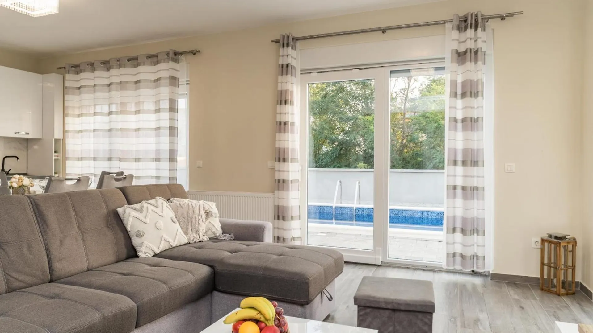 Villa Nicolle Only 50Meters From The Beach - By Ta Leut Agency Privlaka  Croatia