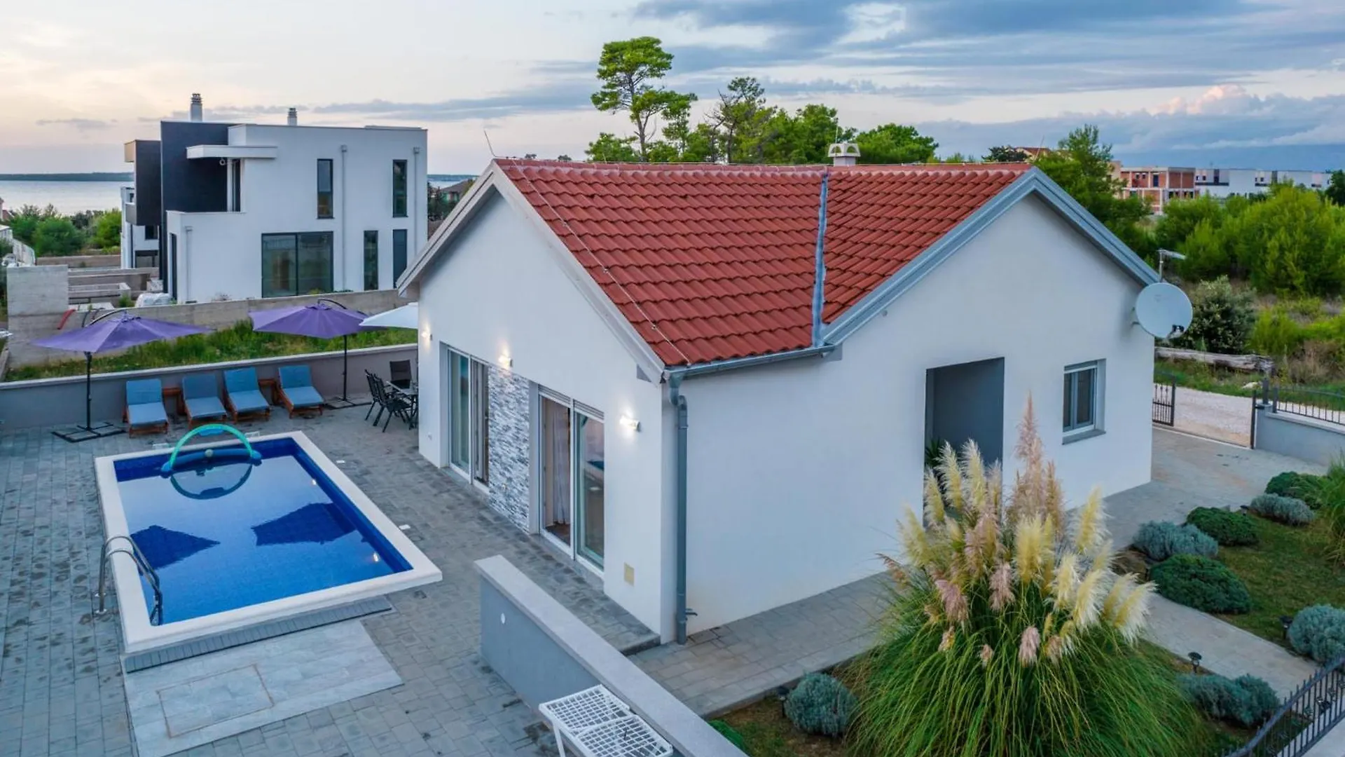 Villa Nicolle Only 50Meters From The Beach - By Ta Leut Agency Privlaka