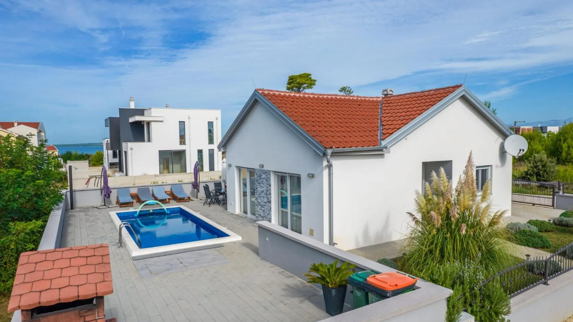 Villa Nicolle Only 50Meters From The Beach - By Ta Leut Agency Privlaka